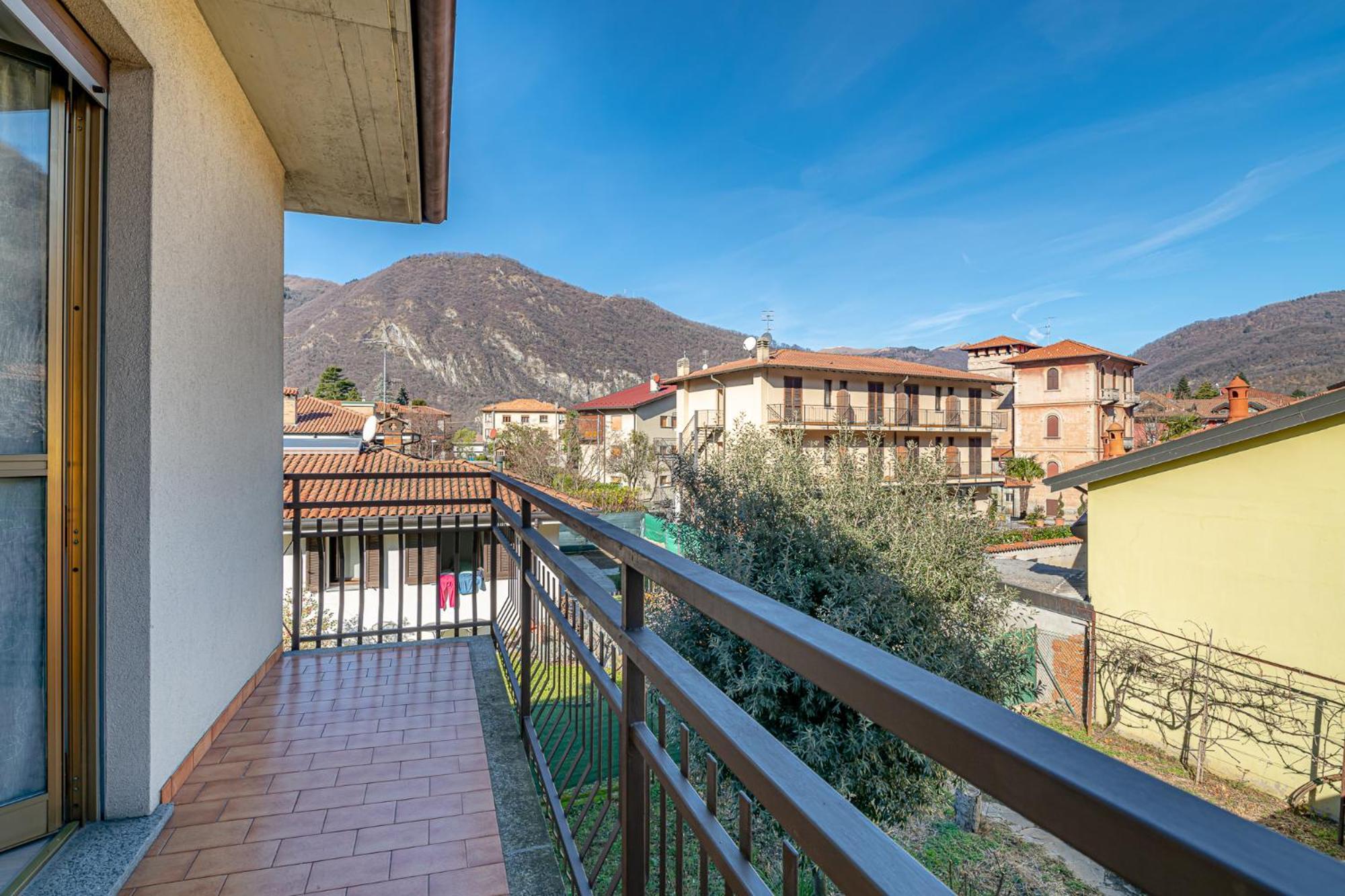 Civico 62 Relax Vicino Al Lago Canzo Exterior foto